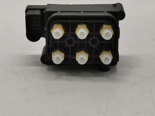 অডি Q7 4L 7P পোর্শ 955 958 OE NO. 95835890300 এর জন্য বায়ু সাসপেনশন সোলিনয়েড ভালভ ব্লক